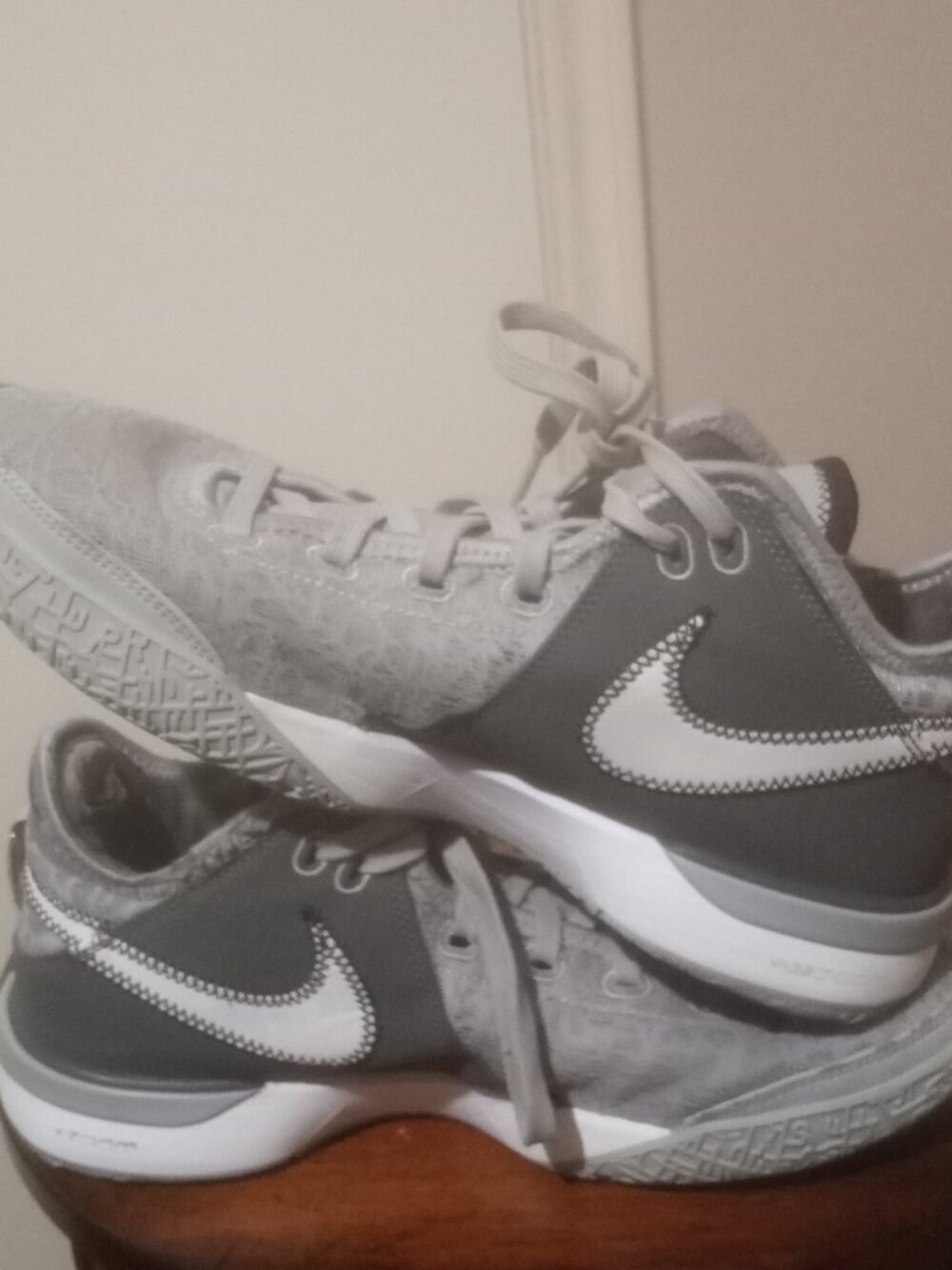 Men's Size 8.5 - Nike Zoom LeBron James NXXT Gen Wolf Grey - Picture 13 of 14